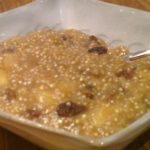 Quinoa porridge with oats, mesquite flour, raisins and banana