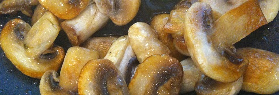 Mushrooms fried in rape seed oil - no butter in sight