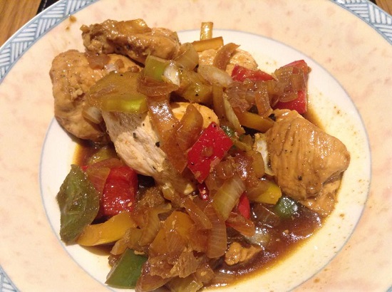 The most amazing chicken stir fry, made with #Soyafree Soya sauce alternative Coconut Aminos