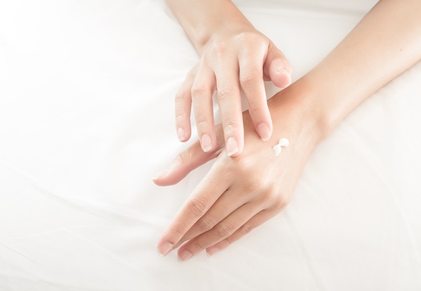 moisturise regularly to soothe hand eczema